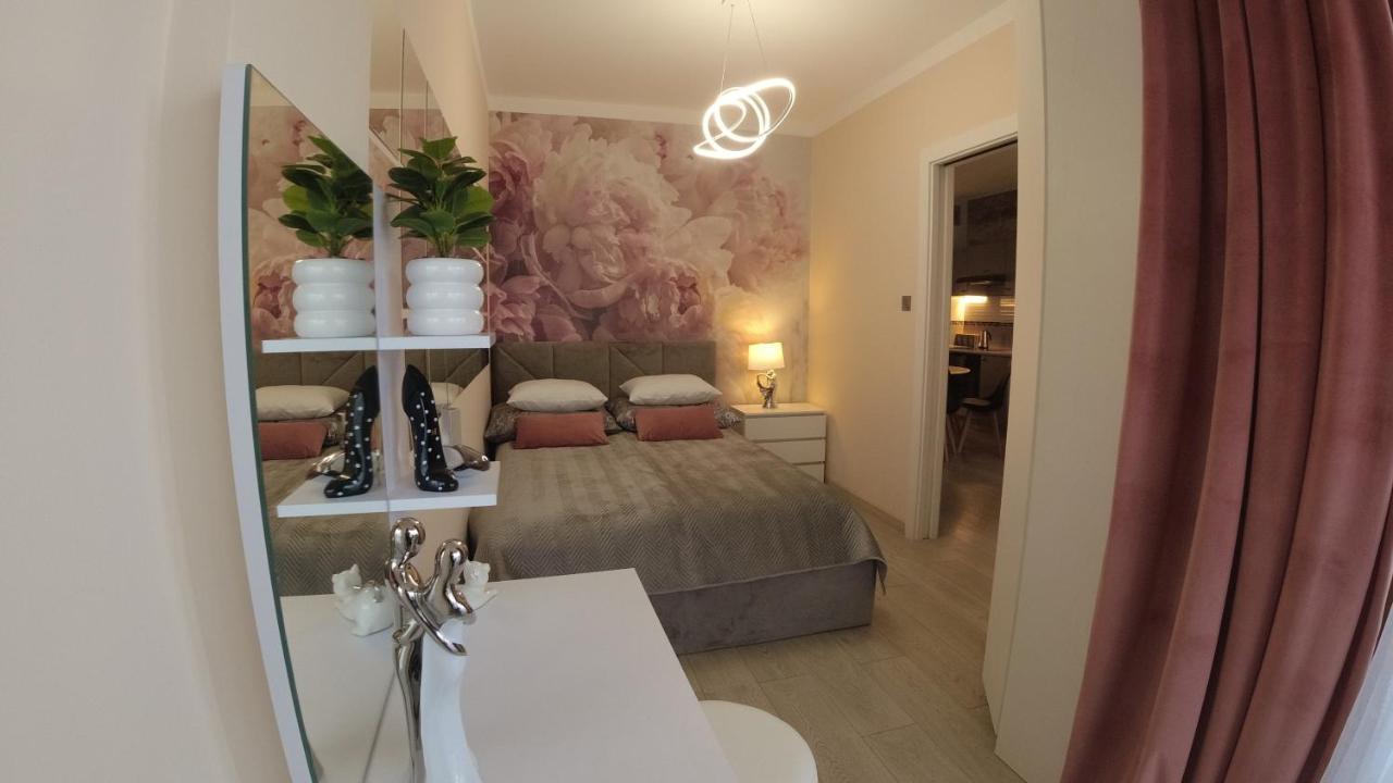 Comfort Apartment Pawia Street - Free Parking !!! Krasków Εξωτερικό φωτογραφία
